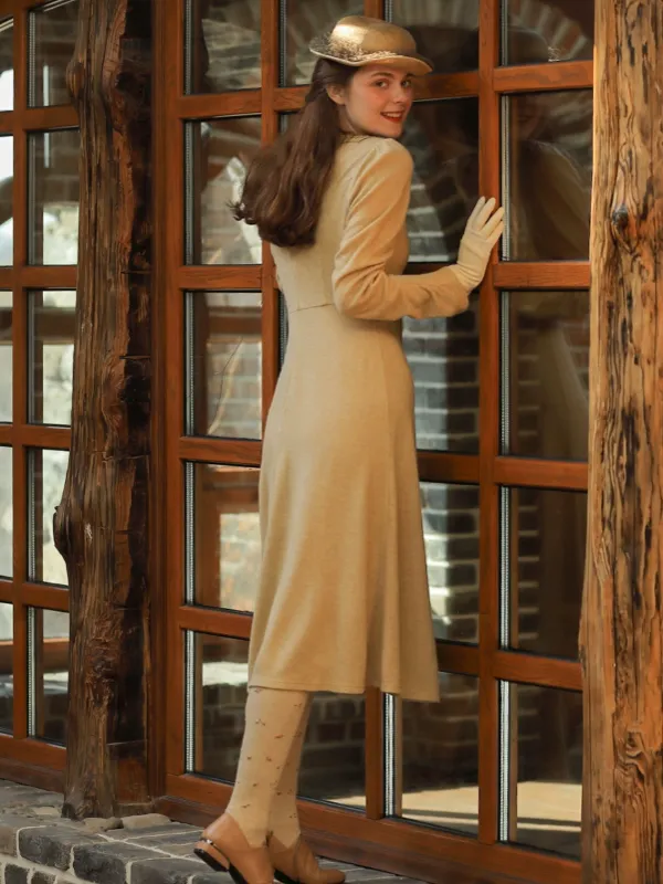 Beige Blossom in Retro Pleats Dress