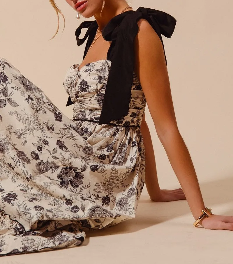 Flowy Floral Feminine Dress with Contrast