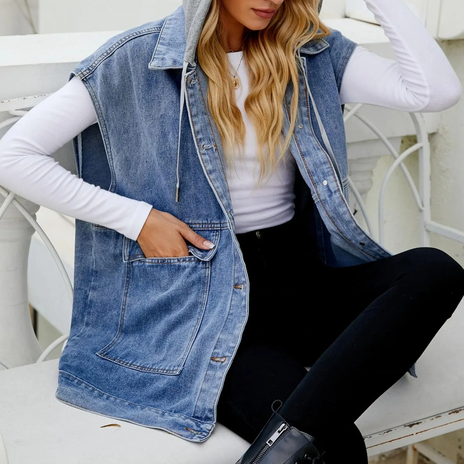 Womens Vintage Denim Jean Vest Oversized Button Down Sleeveless Lapel Collar Waistcoat Jean Vest Top with Pockets